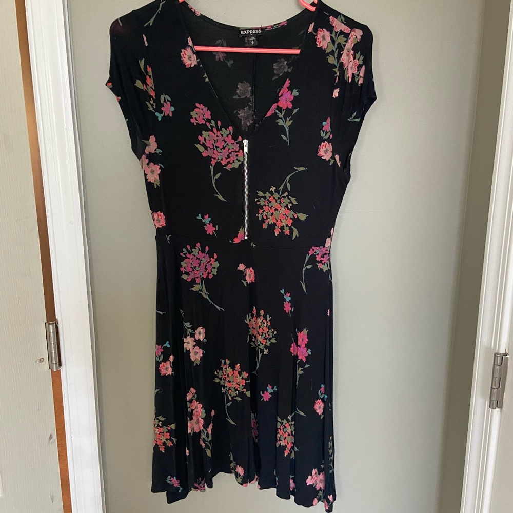 Express size S casual dress with zipper